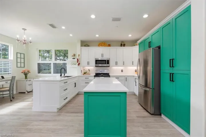 8315  Big Acorn  CIR, Naples, FL 34119
