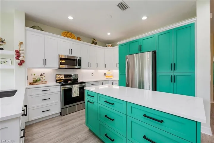 8315  Big Acorn  CIR, Naples, FL 34119