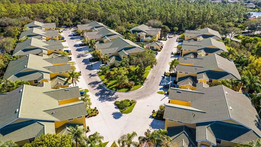 8315  Big Acorn  CIR, Naples, FL 34119