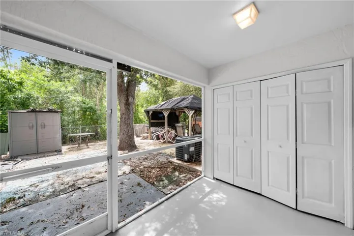 1407 Se 24th Ave 2, Cape Coral, Florida 33990