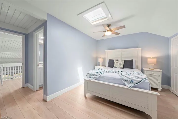 Upper bedroom
