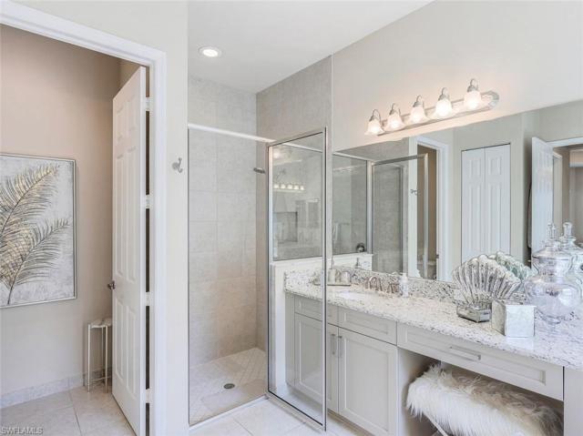 WALK IN SHOWER