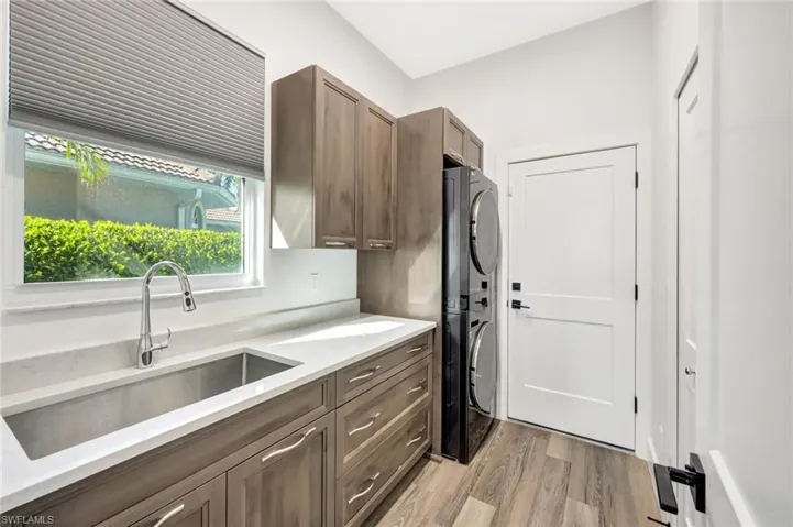 6900  Lone Oak  BLVD, Naples, FL 34109