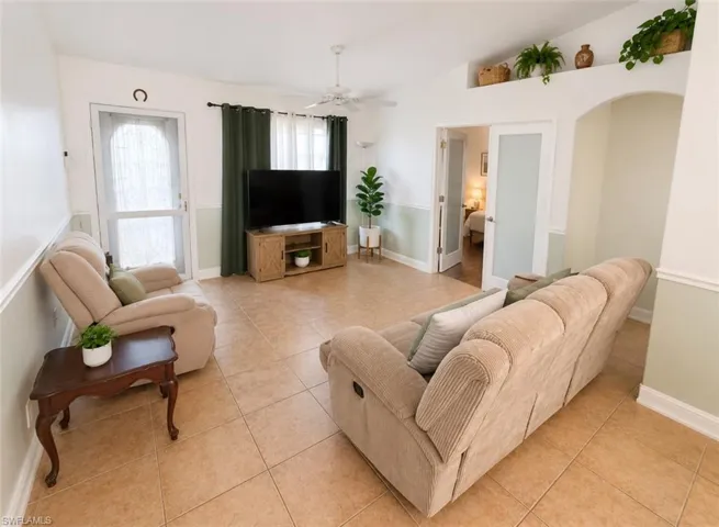 416 Candlewick Cir S, Lehigh Acres, Florida 33936