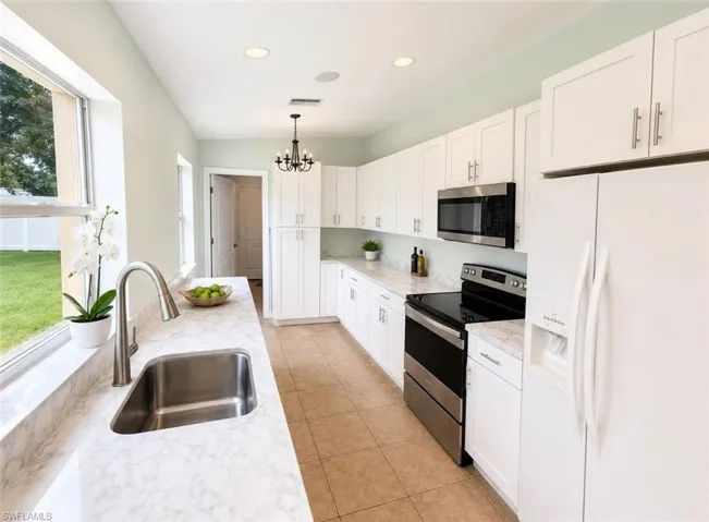 416 Candlewick Cir S, Lehigh Acres, Florida 33936