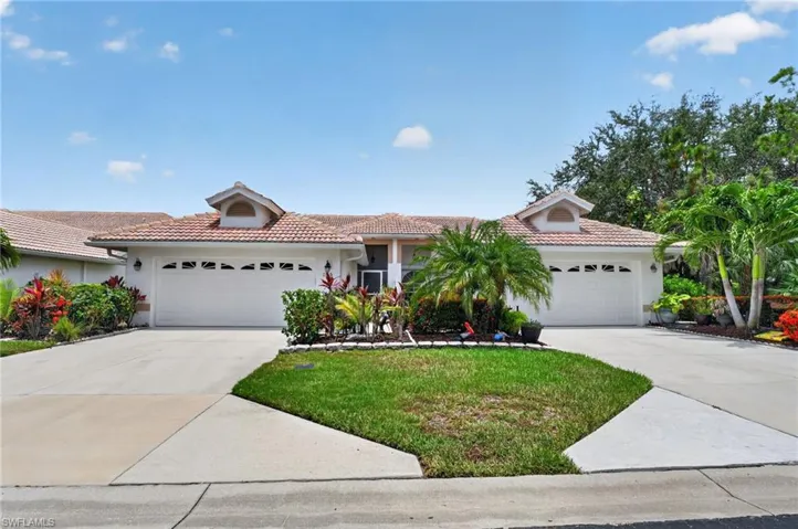 2166 Stacil Cir 17, Naples, Florida 34109