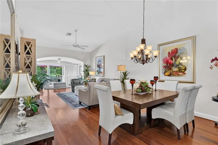 2166 Stacil Cir 17, Naples, Florida 34109
