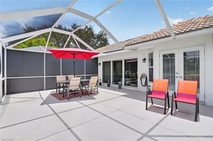2166 Stacil Cir 17, Naples, Florida 34109