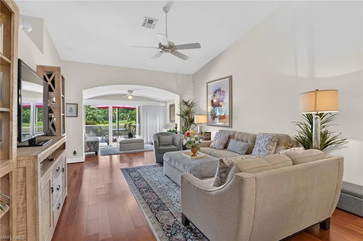 High ceiling gives an open feeling