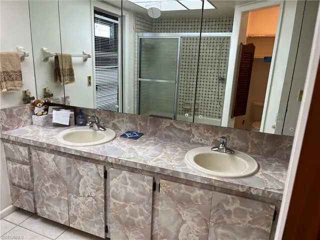 9821  Cypress Lake  DR, Fort Myers, FL 33919