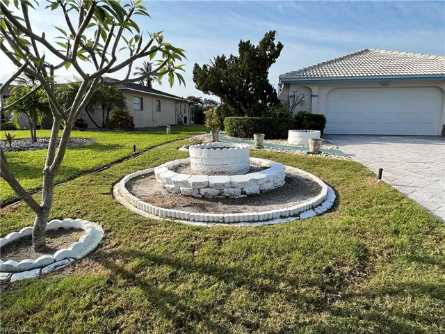 9821  Cypress Lake  DR, Fort Myers, FL 33919