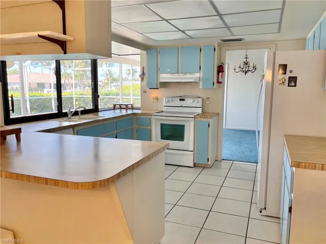 9821  Cypress Lake  DR, Fort Myers, FL 33919