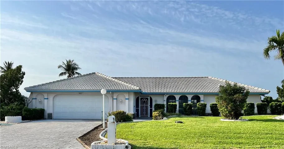 9821  Cypress Lake  DR, Fort Myers, FL 33919