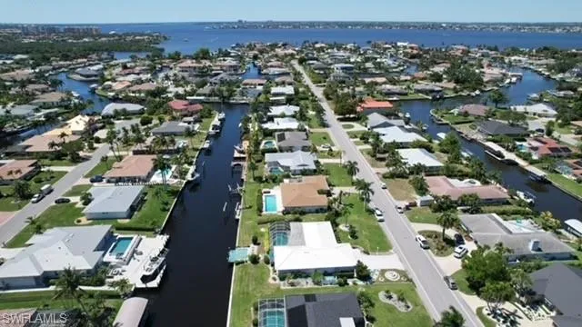 9821  Cypress Lake  DR, Fort Myers, FL 33919