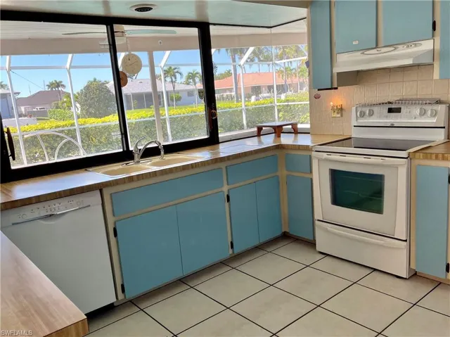 9821  Cypress Lake  DR, Fort Myers, FL 33919