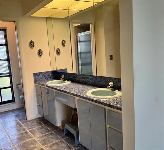 9821  Cypress Lake  DR, Fort Myers, FL 33919