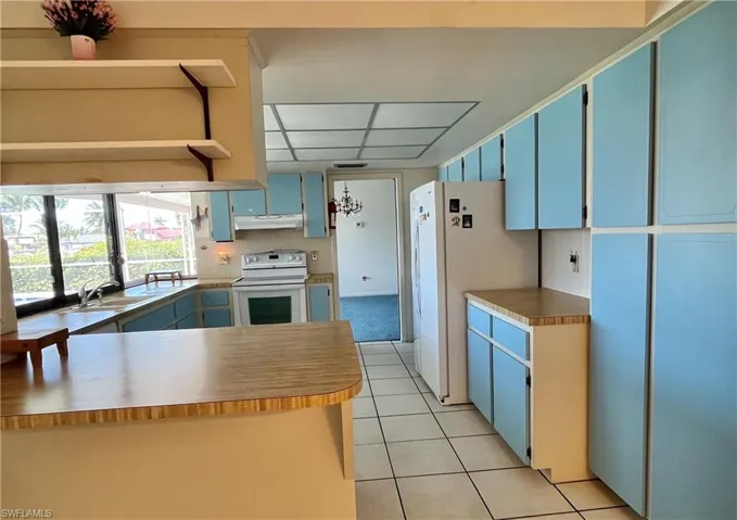 9821  Cypress Lake  DR, Fort Myers, FL 33919