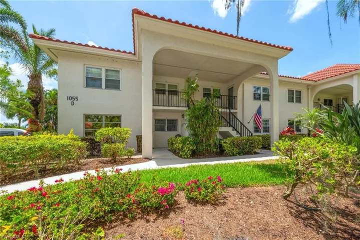 1055 Forest Lakes Dr D114, Naples, Florida 34105