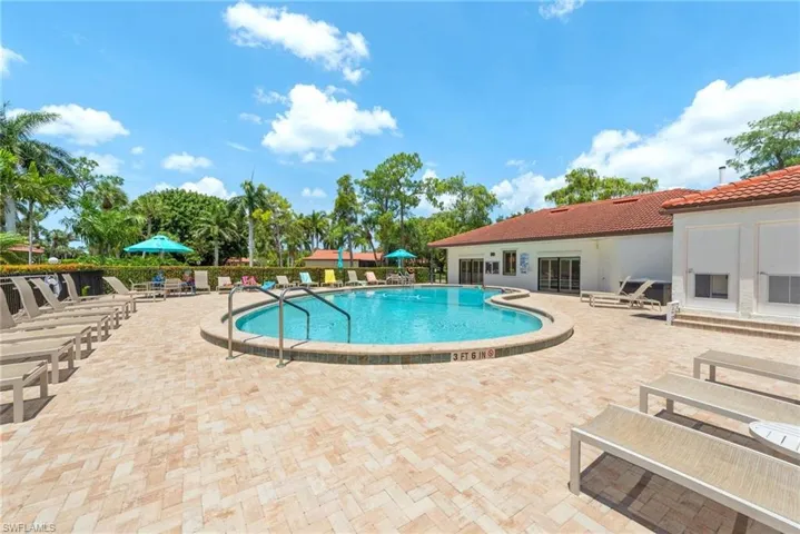 1055 Forest Lakes Dr D114, Naples, Florida 34105