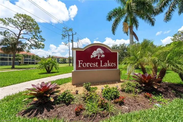 1055 Forest Lakes Dr D114, Naples, Florida 34105