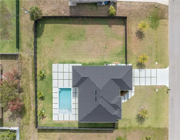 833 Sw 16th Ter, Cape Coral, Florida 33991