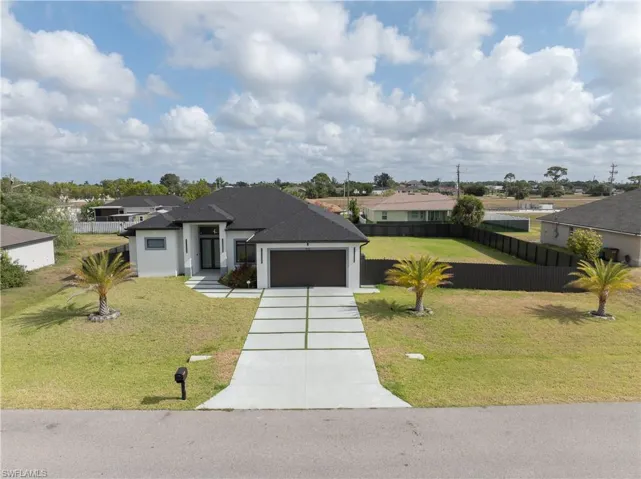 833 Sw 16th Ter, Cape Coral, Florida 33991