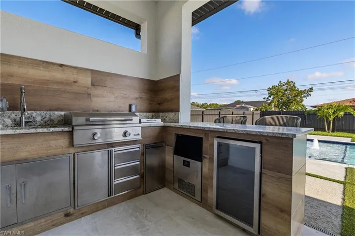 833 Sw 16th Ter, Cape Coral, Florida 33991