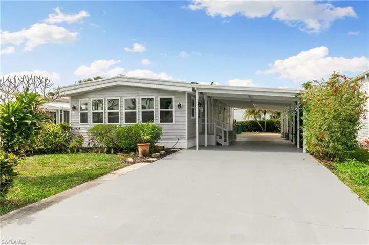 57  San Remo  CIR, Naples, FL 34112