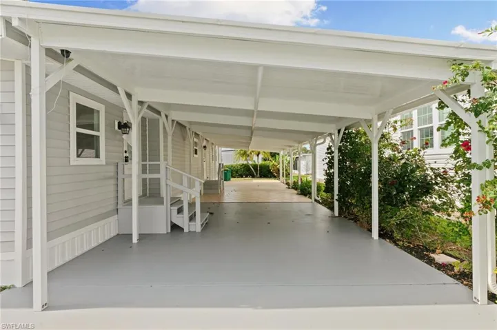 57  San Remo  CIR, Naples, FL 34112