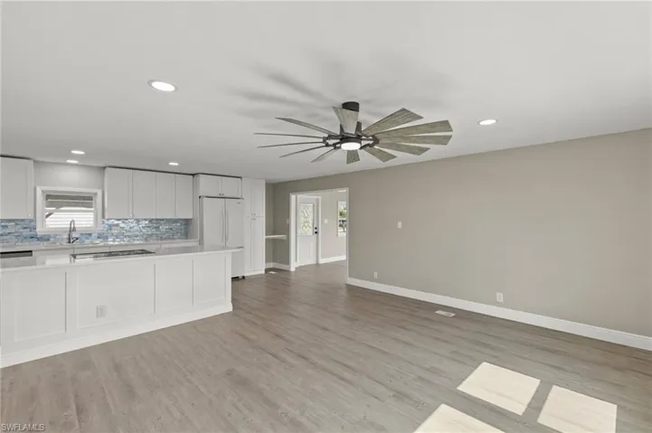 57  San Remo  CIR, Naples, FL 34112