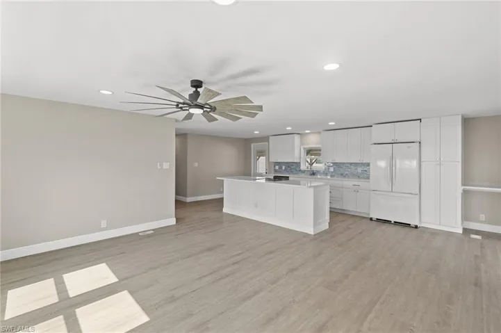 57  San Remo  CIR, Naples, FL 34112