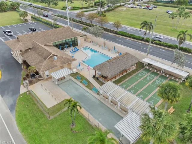57  San Remo  CIR, Naples, FL 34112