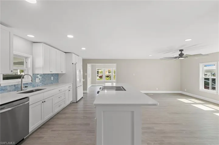 57  San Remo  CIR, Naples, FL 34112