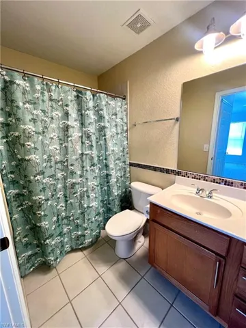 Main bathroom