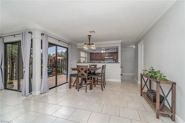 623 SE 12th  AVE, Cape Coral, FL 33990