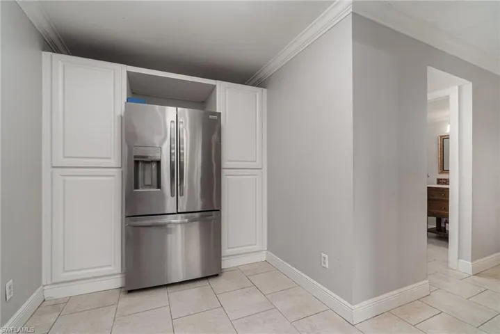 623 SE 12th  AVE, Cape Coral, FL 33990