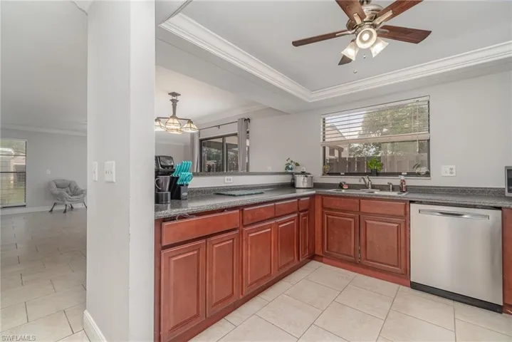 623 SE 12th  AVE, Cape Coral, FL 33990
