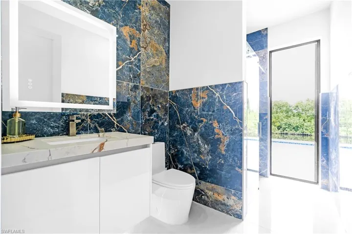 305 Sw 15th Ter, Cape Coral, Florida 33991