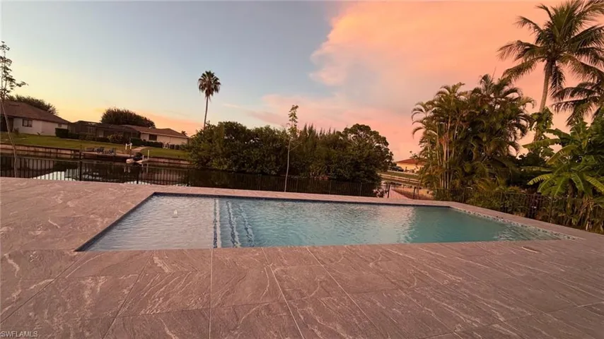 305 Sw 15th Ter, Cape Coral, Florida 33991