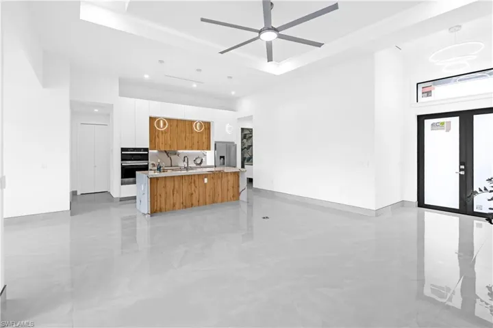 305 Sw 15th Ter, Cape Coral, Florida 33991