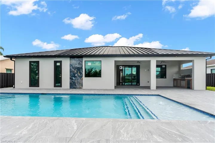 305 Sw 15th Ter, Cape Coral, Florida 33991