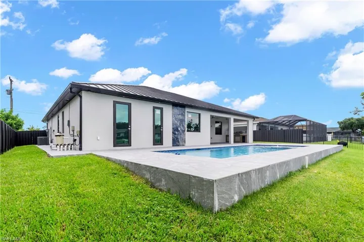305 Sw 15th Ter, Cape Coral, Florida 33991
