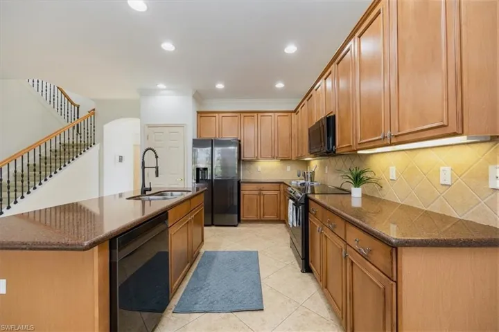 14630  Fern Lake  CT, Naples, FL 34114
