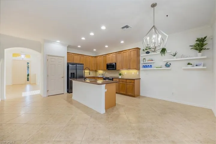 14630  Fern Lake  CT, Naples, FL 34114
