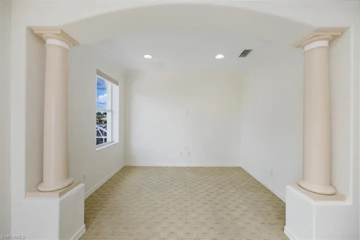 14630  Fern Lake  CT, Naples, FL 34114