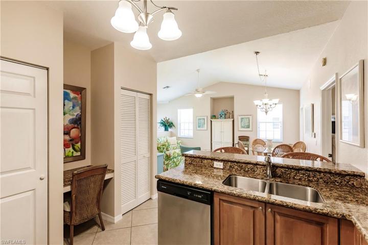 1872  Concordia Lake  CIR, Cape Coral, FL 33909