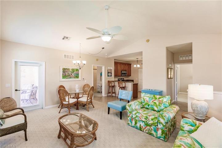 1872  Concordia Lake  CIR, Cape Coral, FL 33909
