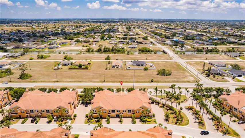 1872  Concordia Lake  CIR, Cape Coral, FL 33909