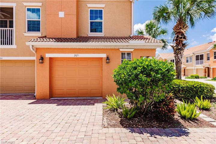 1872  Concordia Lake  CIR, Cape Coral, FL 33909