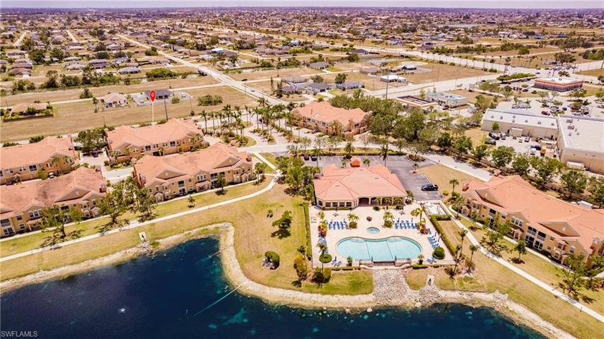 1872  Concordia Lake  CIR, Cape Coral, FL 33909